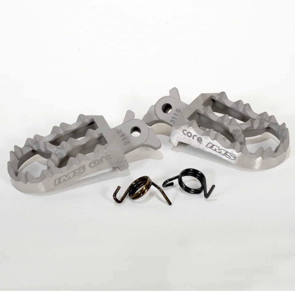 IMS ENDURO / MX FOOT PEGS (2000-2022) HONDA XR50 / XR70 / XR80 / XR100 / CRF50 / CRF70 / CRF80 / CRF100 / CRF125F / CRF125FB (1987-2019) KAWASAKI KLR650 (2003-2018) SUZUKI V-STORM 650 / V-STORM 1000 (2010-2020) YAMAHA SUPER TENERE